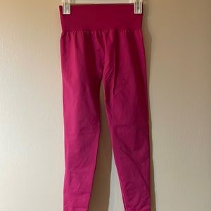 hot pink NVGTN leggings